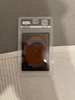 Carta mtg frankenstein monster the dark psa 8