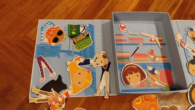 Juego educativo imanes vestidor