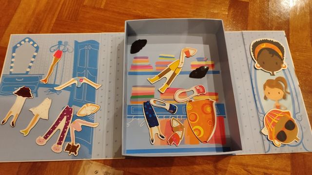 Juego educativo imanes vestidor