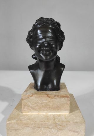 Scultura Vintage in bronzo "Dea Bendata"P. Uccello