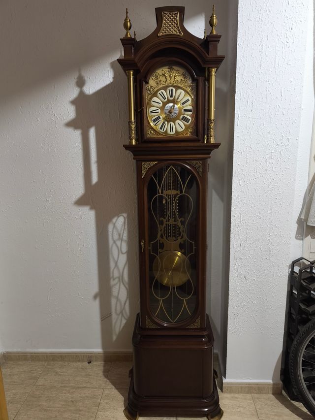 Reloj de pie prestigiosa firma la fuente
