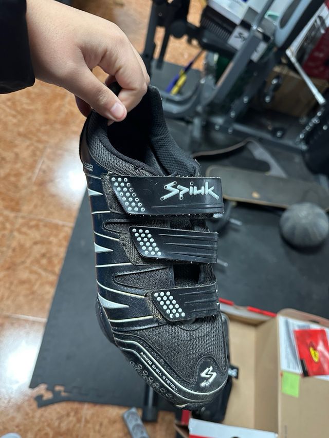 Calas spiuk talla 44 zapatilla bicicleta