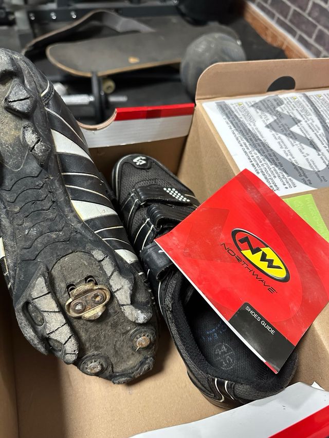 Calas spiuk talla 44 zapatilla bicicleta