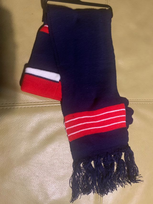 Set guanti sciarpa e cappello