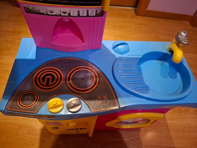 Cocinita infantil molto como nueva