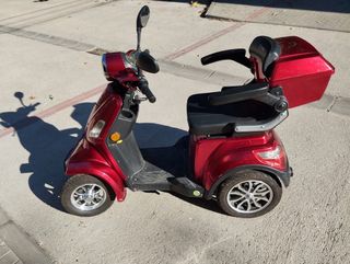 Scooter Veleco Faster Electrica cuatro ruedas