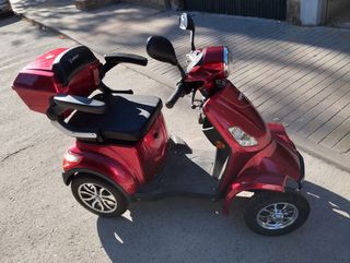 Scooter Veleco Faster Electrica cuatro ruedas