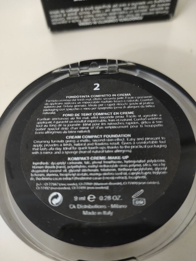 Calvin Klein maquillaje compacto