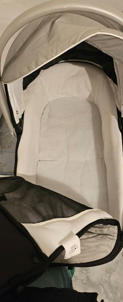 Coche de bebe capazo más Maxi cosi CHICCO.