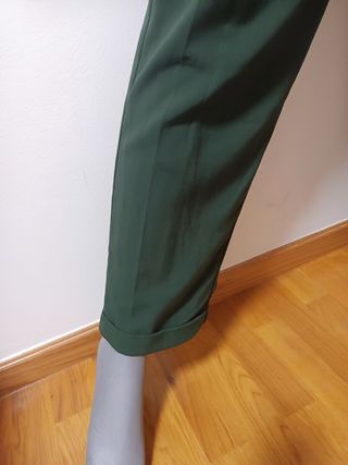Pantalon nuevo de cordón talla  M 40 nuevo 