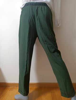 Pantalon nuevo de cordón talla  M 40 nuevo 