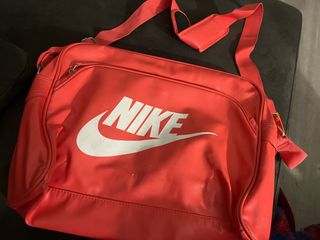 bandolera nike
