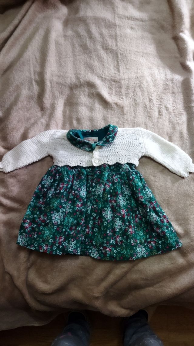 Vestido flores. Regalo chaqueta. 3 meses