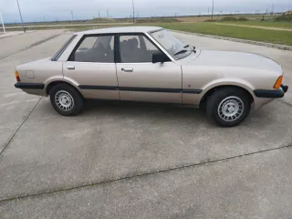 Ford Taunus 2.3 ghia aut 1982