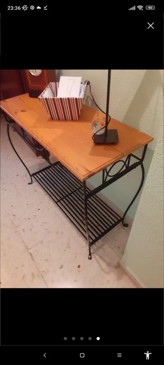 Mueble para entrada, pasillo o rincón.