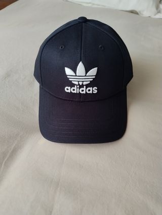 Berretto Adidas.