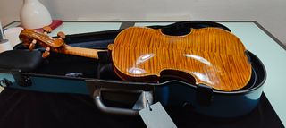 Violín 4/4 Patrón Stradivarius.