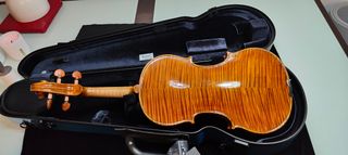 Violín 4/4 Patrón Stradivarius.