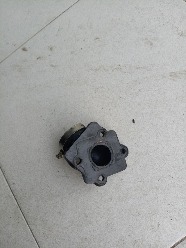 Toma de admisión yamaha aerox
Diámetro 32