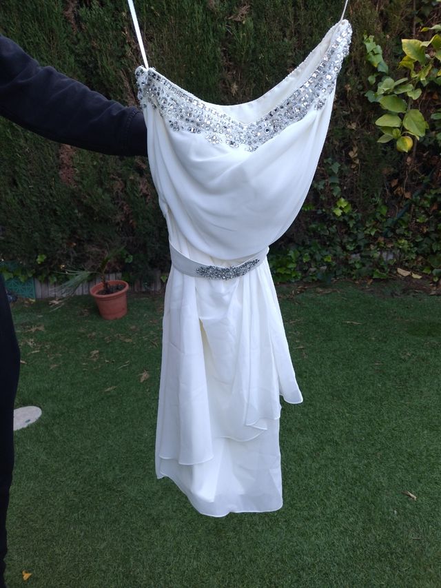 Vestido novia corto. Pronovias.