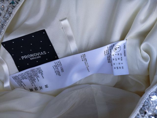 Vestido novia corto. Pronovias.