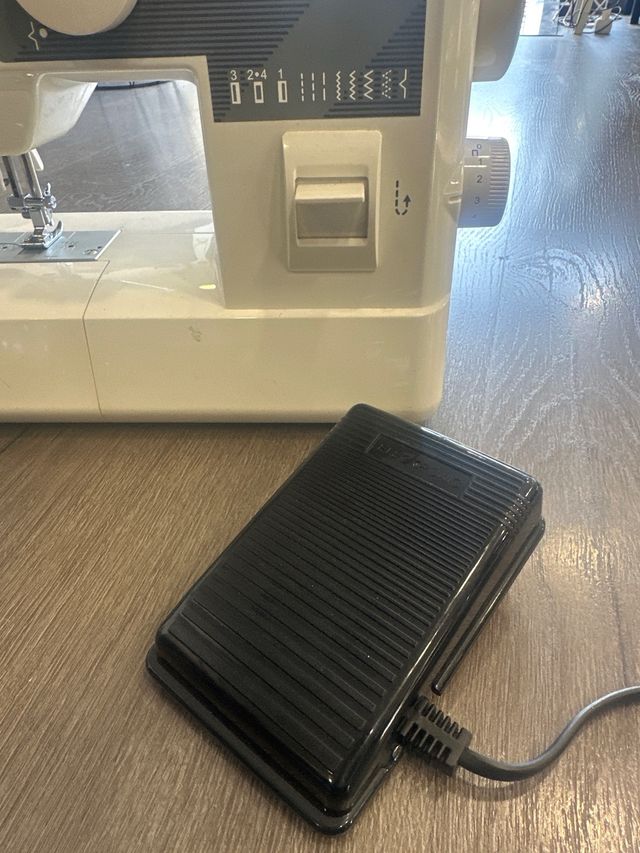 Macchina da cucire JAGUAR