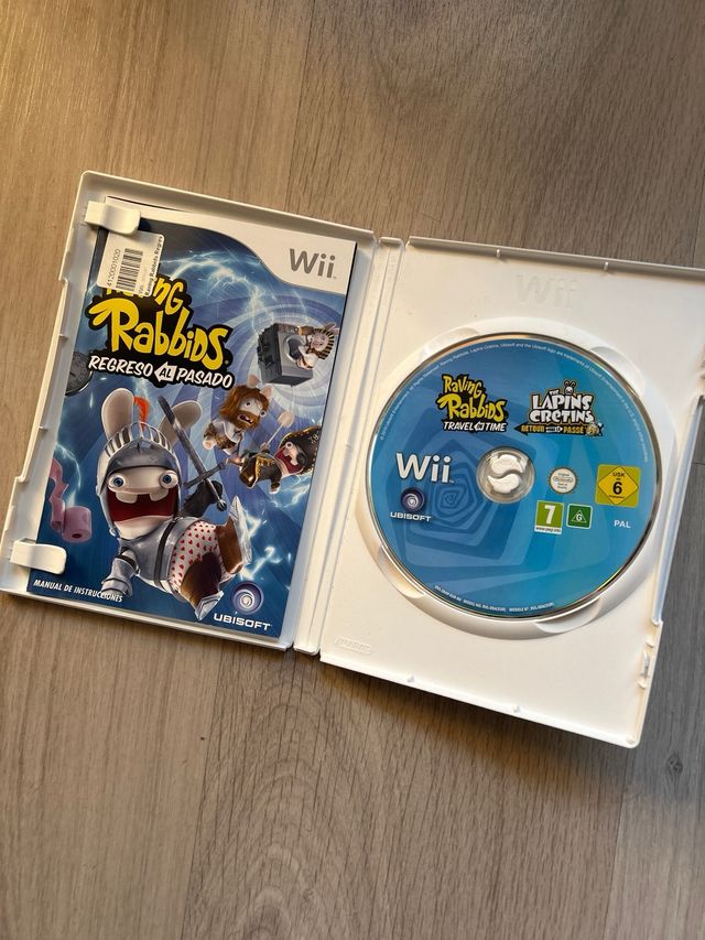 Juego Wii Raving Rabbids Regreso al pasado.