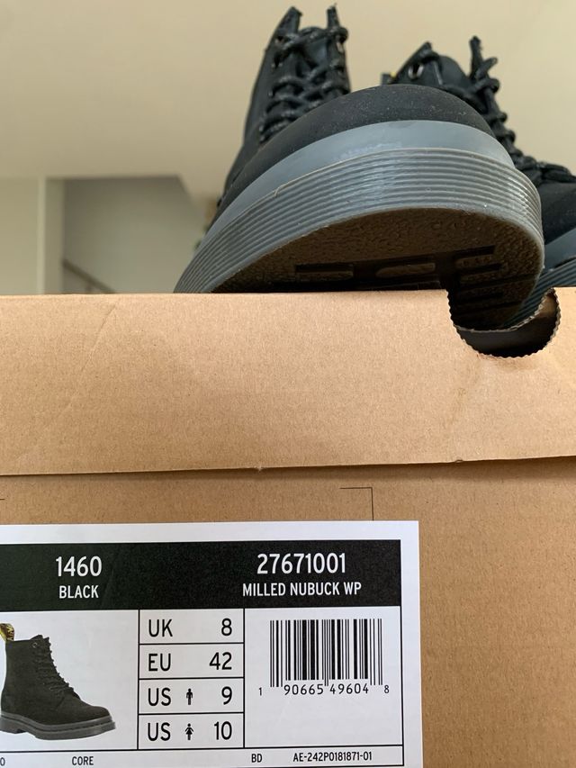 Botas Dr. Martens Milled Nubuck WP REESTRENO