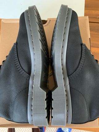Botas Dr. Martens Milled Nubuck WP REESTRENO