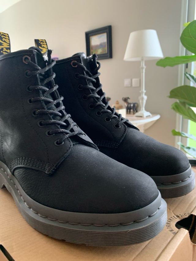 Botas Dr. Martens Milled Nubuck WP REESTRENO