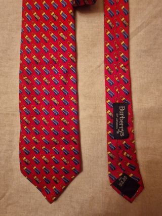 Corbata Burberry