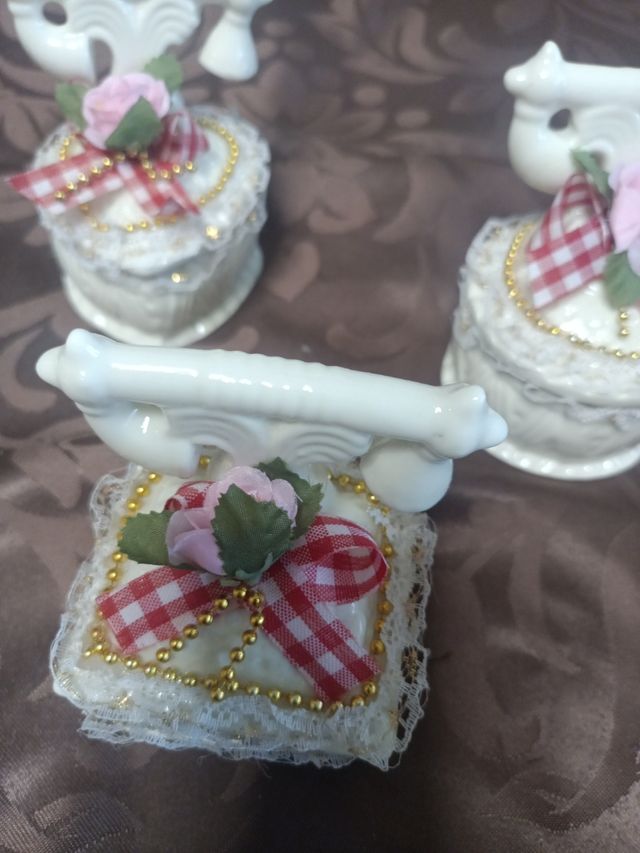 3 Miniaturas de porcelana