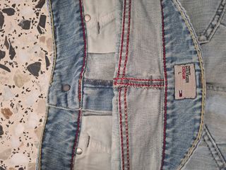 Mini falda vaquera de Tommy Hilfiger