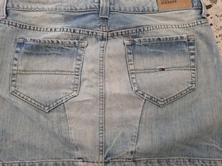 Mini falda vaquera de Tommy Hilfiger