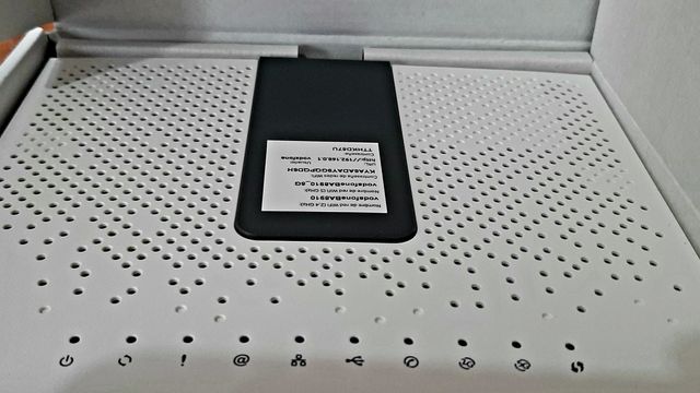 Router WiFi Vodafone Sercomm modelo FG824CD