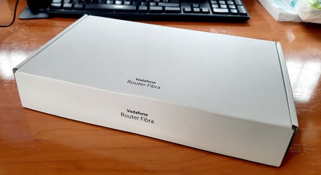 Router WiFi Vodafone Sercomm modelo FG824CD