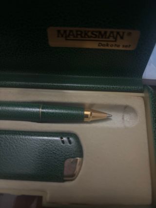 Estuche Marksman boligrafo y mechero