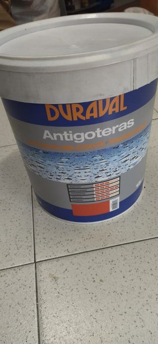 Liquidación: Bote caucho rojo antigotera
