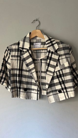 Chaqueta americana corta