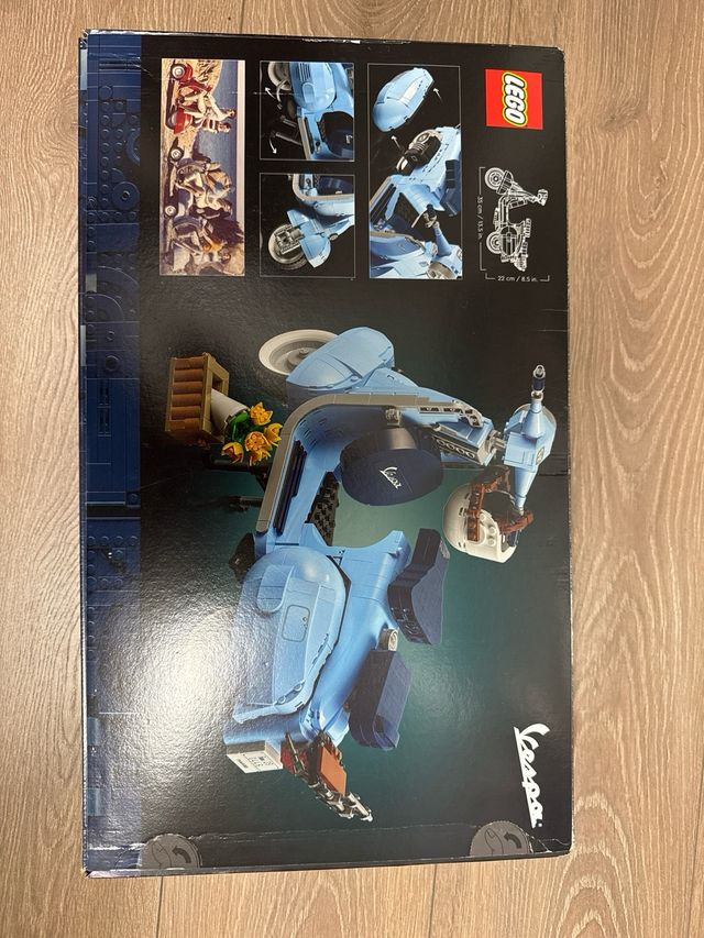 LEGO Icons Vespa 125