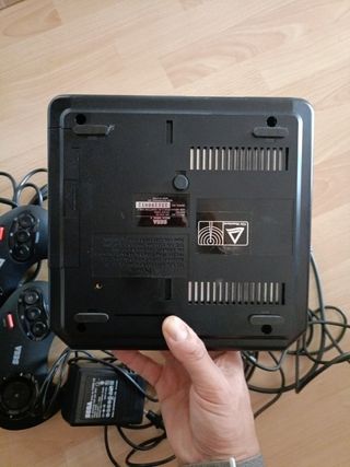 Sega megadrive 2 dos mandos