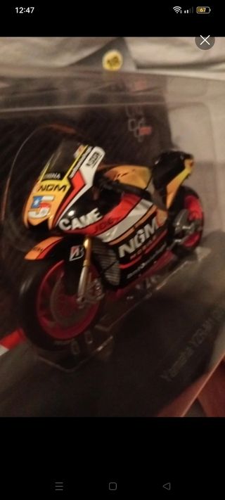 Moto GP Colín Edwards 2014