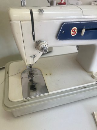 Maquina de coser Singer