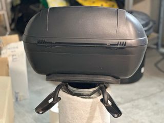 Baul Shad sh45 45L moto  soporte