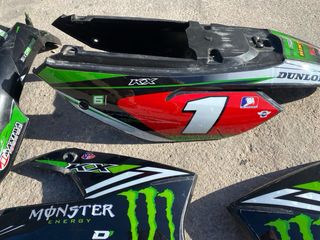 Plasticos PitBike con kit de pegatinas Nuevo