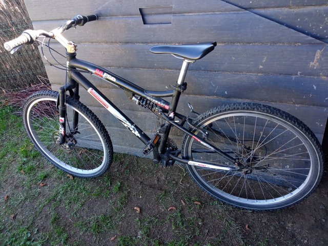 Bicicleta BTT De aluminio de suspensión total