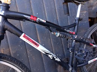 Bicicleta BTT De aluminio de suspensión total 