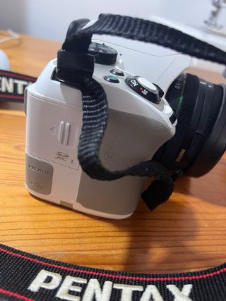 Cámara Réflex Digital Pentax K-S2 + Objetivo 18-50