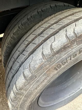 Iveco Daily 2017 con grua