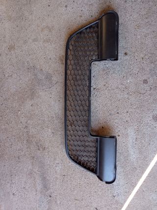 Rejilla central inferior OEM  de León Cupra